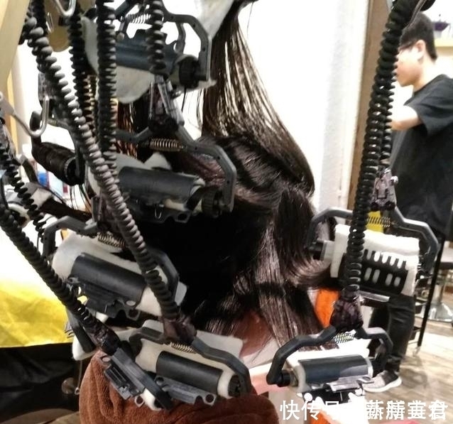 卷发|一年前烫过头发,如果再烫会不会有影响,应该注意什么?