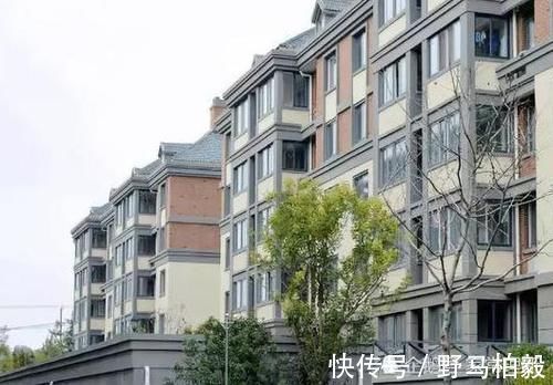 靠近|买房时，为何有钱人挑靠近这3个位置的房子，难怪越来越有钱