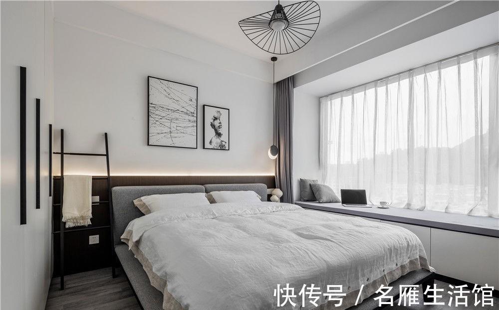 空间|黑白灰和实木打造的空间,设计独立入户鞋帽间,满足五口人的需求