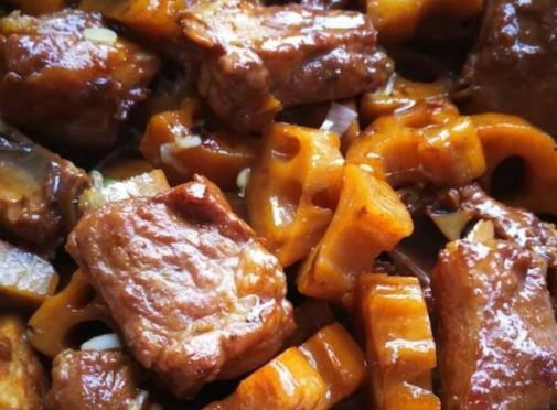 第一次把排骨和它一块炖,原来这么好吃,全家一大盘没吃够