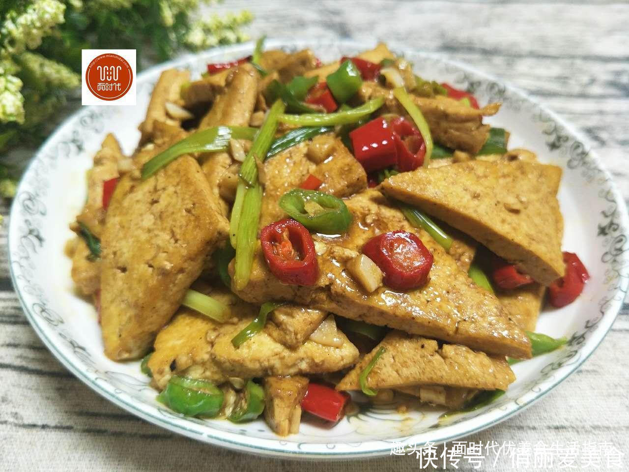 火爆|豆腐好吃人人爱,手把手教你一种饭店火爆的做法,比吃肉还过瘾