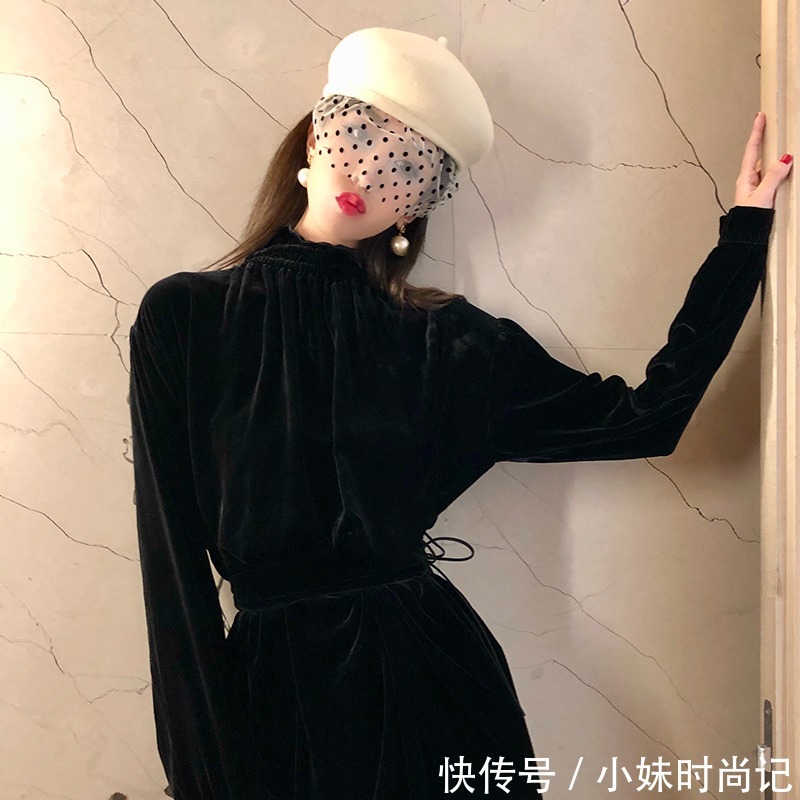 迷人|没有哪个上班女郎能拒绝这样的打扮,气质太迷人了,并且彰显干练