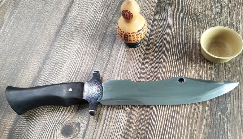 折叠锻打|男人的最爱——被称为战术刀之王的博伊刀