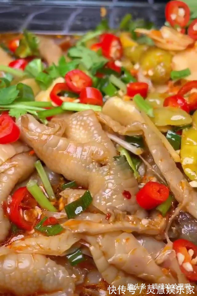泡椒凤爪|味美自家做,泡椒柠檬凤爪酸辣爽口,清爽开胃,瞬间让人胃口大开