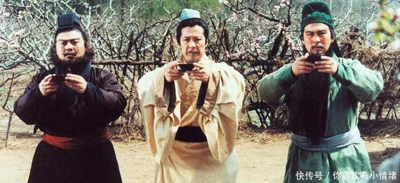 道破|刘备一个织席贩履之徒, 为何能够成为一方霸主 司马懿四个字道破玄机！