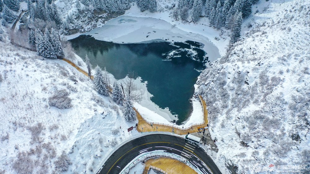 【图说新疆】新疆天山天池：水墨山河自天然