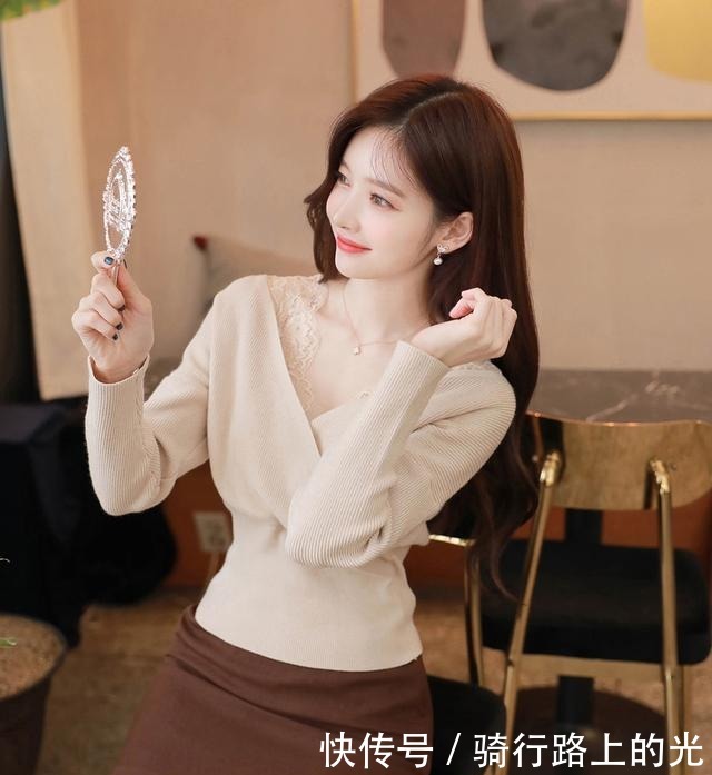 时尚姑娘|时尚姑娘告诉你，精致短裙穿搭自己风格，高级优雅有气质