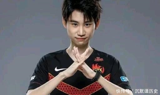 训练赛|Doinb复盘4强赛：DWG感觉没有那么猛！听说他们训练赛状态不佳
