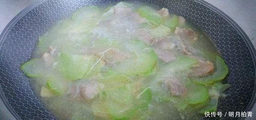  天冷了，遇见这菜别错过，上锅煮一煮，营养极高，孩子要多吃它