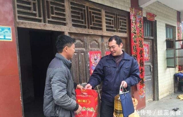  春节去亲戚家吃饭，饭桌上记住“4不要”，不然亲人觉得你没礼貌