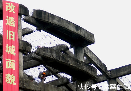 方案|老房子装电梯有“圆满方案”1、2楼仍然反对,三个理由很现实