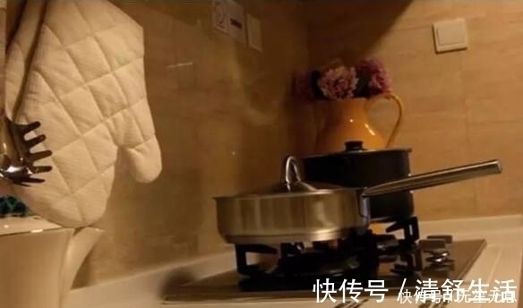 厨房|家里这样安装插座,我还是头次见到,太实用了