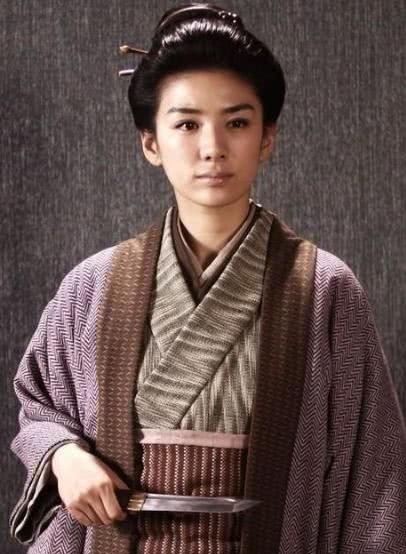 审问|秋瑾被斩百日后，曾审问处决她的县令，为何会选择自缢？