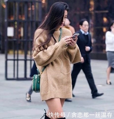 并存|街拍随手拍:如花似玉的美女,修身的穿搭,魅力与气质并存