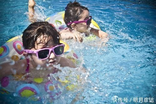 这些行为可能会让孩子长不高,家长抓紧改正