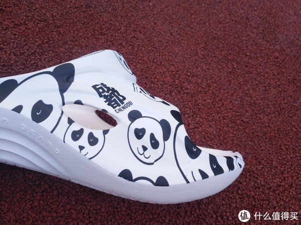 熊猫 折腾不止 篇七十:跑后恢复缓解双脚疲劳,咕咚舒缓运动拖鞋