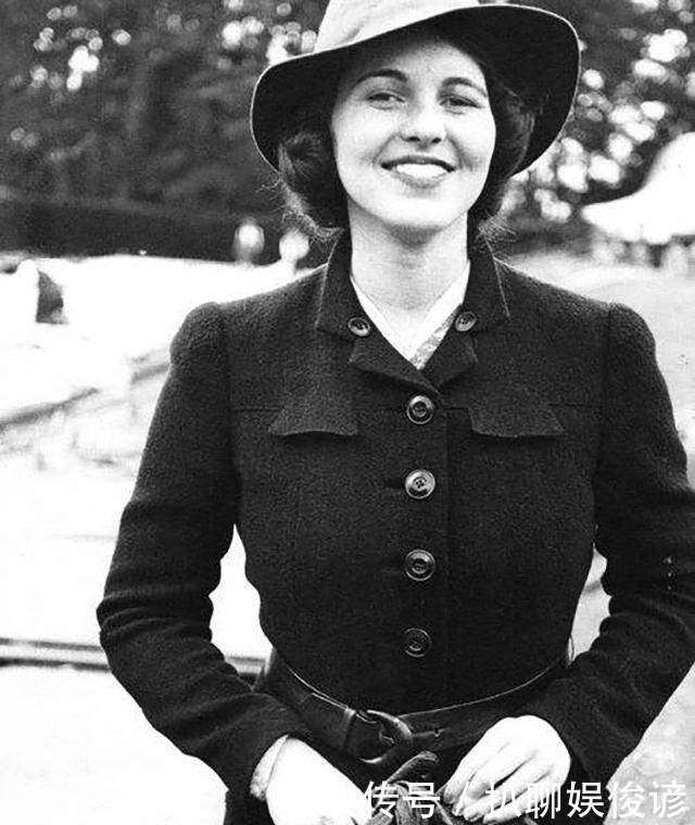 父母|因身体一缺陷，成整个家族的耻辱，父亲为仕途将她逼成白痴