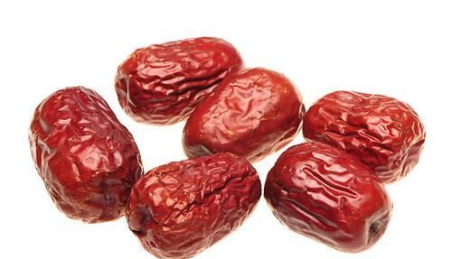 年紀(jì)不大，臉色卻挺黃？拒絕做“黃臉婆”，可以多吃6種食物