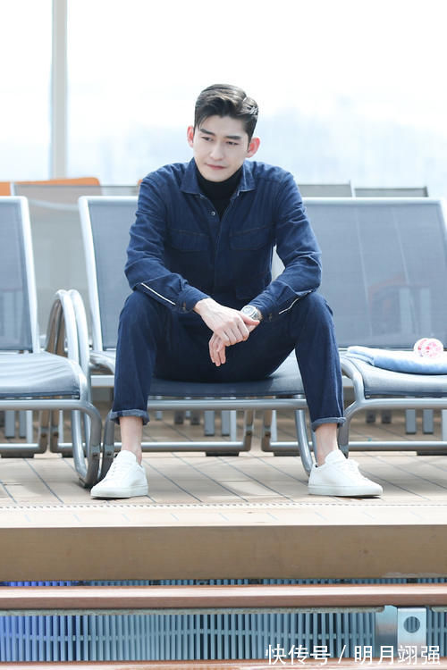 tony|三四十岁的男人留什么发型好看?偏分刘海短发斯文又帅气,很有型