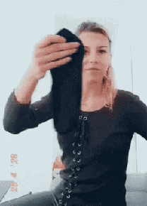 |搞笑GIF: 这要摔傻多少次,才能练成这样的技术呢