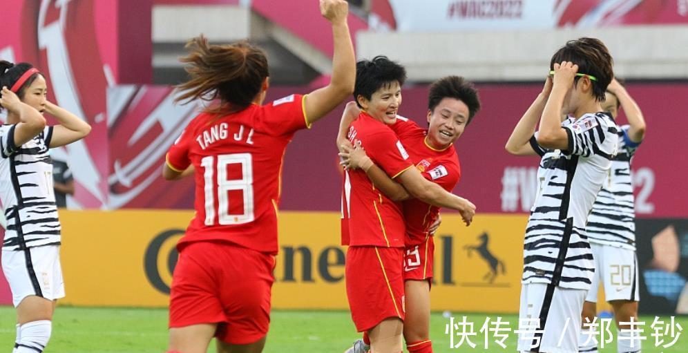 中国队|水指导换人绝了!多位媒体人赞叹神奇换人,呼吁记住中国女足19号