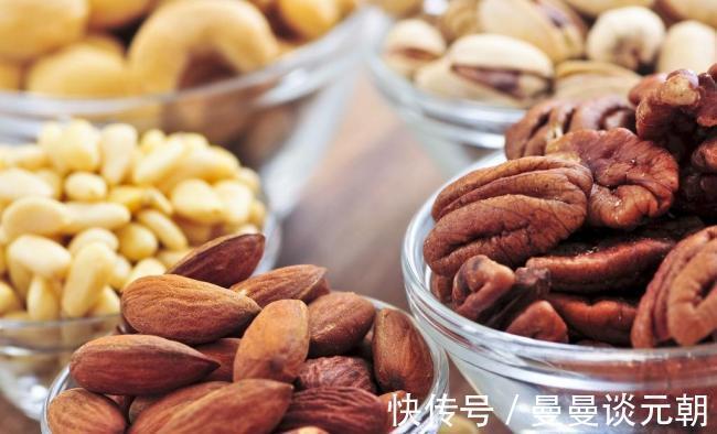 心脏|常吃坚果,既降血脂、又可以护心脏,可坚果早晨吃,还是晚上吃