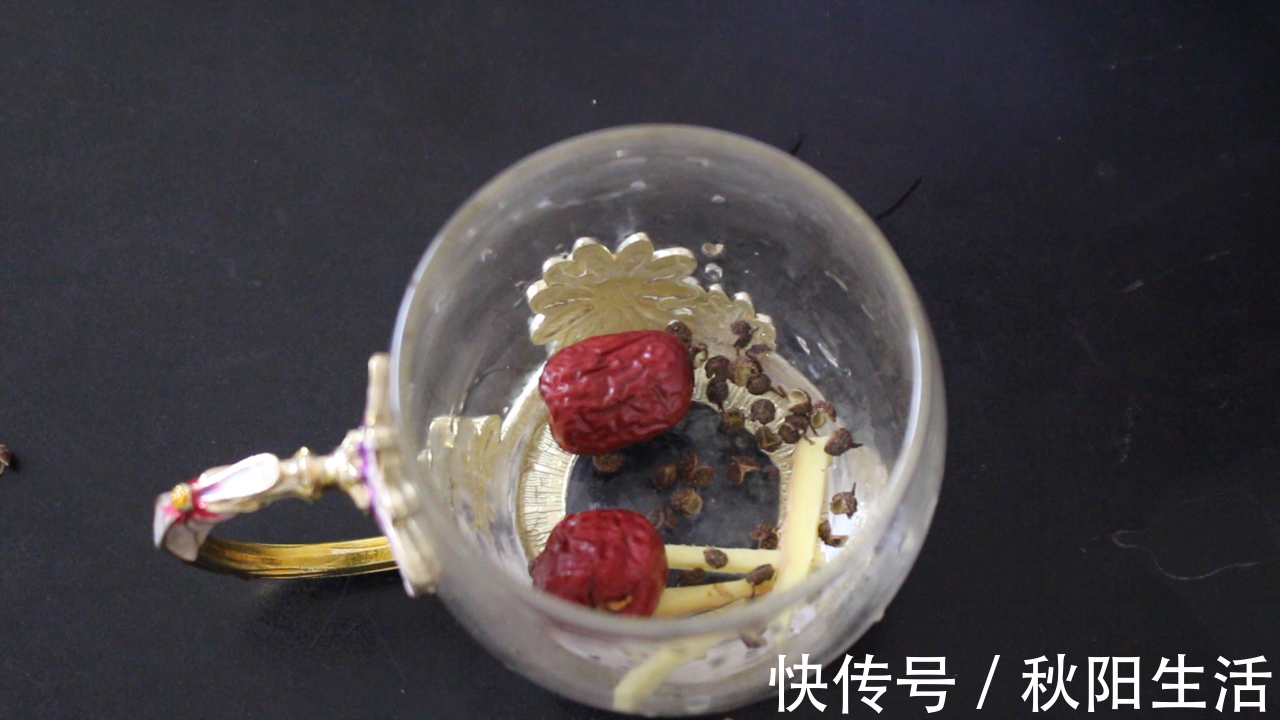 慢性疾病|花椒去湿气,比拔罐还好!添加2种“灵丹妙药”,体内湿气全没了