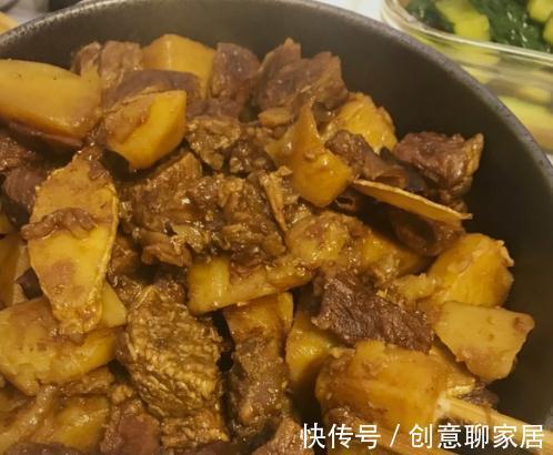 炖牛肉时，久煮不烂？汤中加“1物”，牛肉快速软烂，百吃不腻