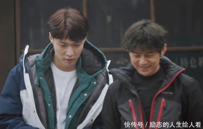 拖拉机 理想中的家长!张艺兴制作十字架运树苗,何炅的三个决定很圈粉