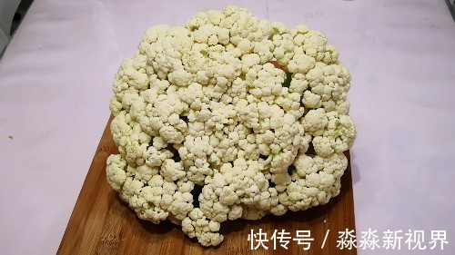 炒花菜时,到底要不要焯水以前没注意,难怪花菜不脆不入味