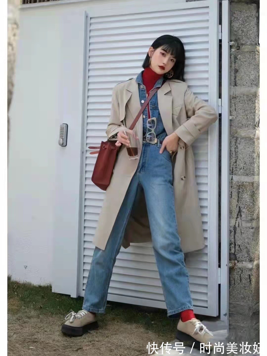 选用|新年的“开运穿搭”,红蓝搭配太绝了,不仅显气质还很洋气