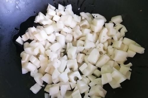 花生米|失眠的“天敌”被发现,3块钱一斤,常吃睡得香,一觉无梦到天亮