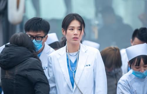 马思纯新剧开播拿下8.1分,单平台播放量轻松破2亿!