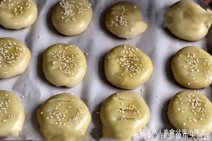 在家|教你在家做老婆饼,几步就上桌,焦香酥脆又好吃,孩子超爱吃