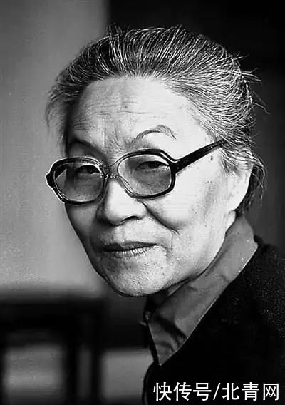 吕约|杨绛诞辰110周年纪念日，感受“隐身衣”下的人生智慧与文人风骨