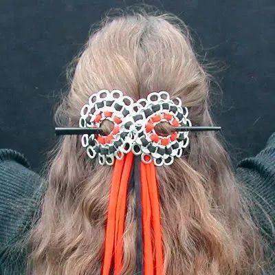 易拉罐喝完别扔，把环收集，简单的改一改，可做出很多妙用作品