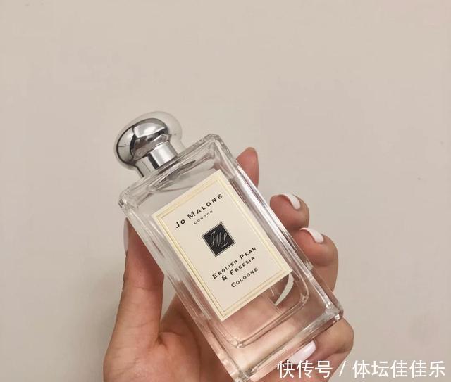 gucci|有品味的女人,第一瓶大牌香水会选这4种,经典又显韵味,很高级