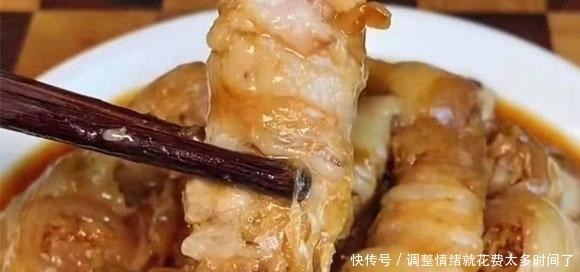 酸菜|夏季嘴馋我就爱吃这个，两样食材简单一裹一蒸，软烂入味，真鲜香