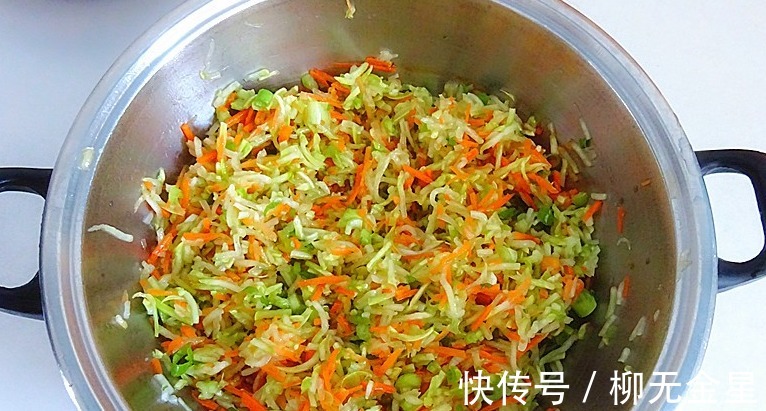 收口处|孩子超爱的馅饼，香嫩有营养，凉了也软软的，每次至少吃5个！