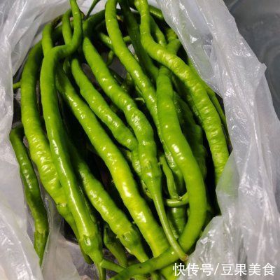 家常菜|吃一次就念念不忘的家常菜线椒炒鸡蛋