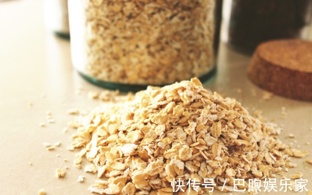 水煮|即食燕麦片和煮食燕麦片有什么区别营养差别大,别乱买了