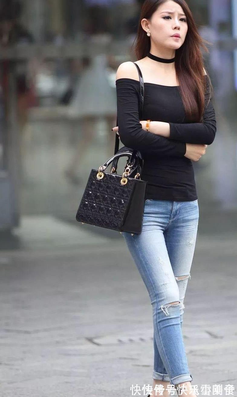 破洞牛仔裤|果然是窈窕淑女,君子好逑,这美女估计不会缺男朋友,高级感十足