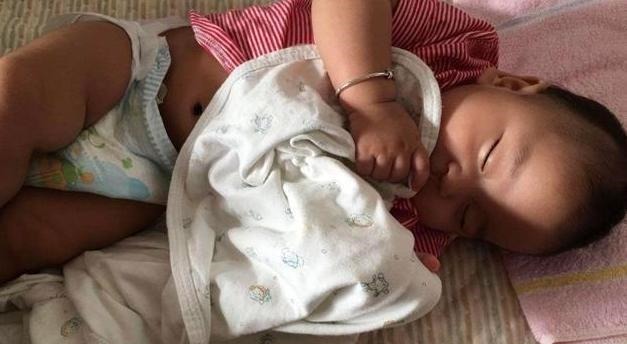 手掌|孩子聪明不聪明,看看小手就清楚了,智商的高低手掌上有信号