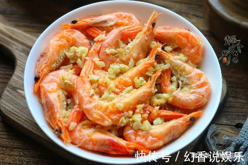 硬菜|蒸5分钟就上桌，大虾此做法，简单又鲜美，特适合夏天吃