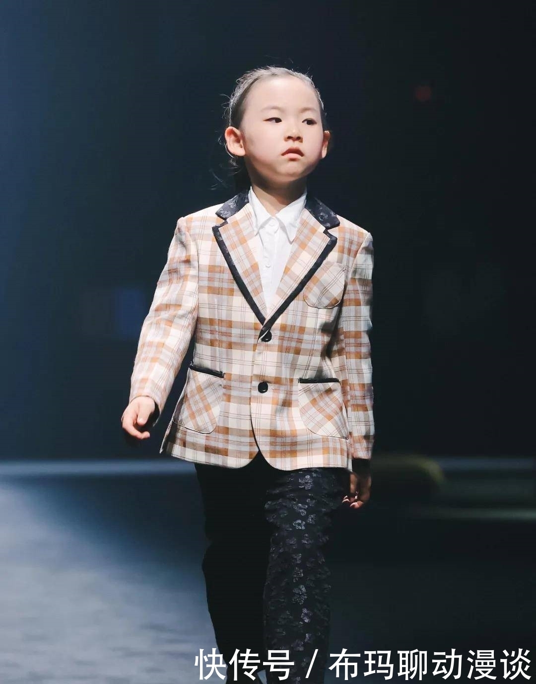 华影|【华影光线】4.17号VK百童大秀回顾来啦!