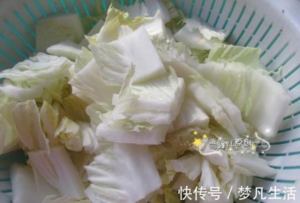 大白菜|冬天这菜要多吃，它是血管“保护神”，清热解毒防感冒，多吃极好