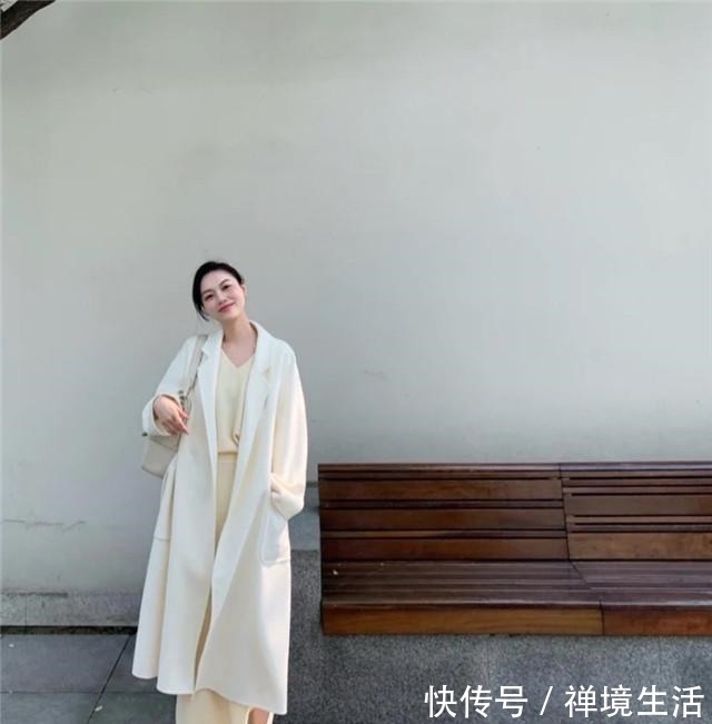 暖皮 不管什么衣服，尽量多挑这些“显白高级”色！比黑白灰更时髦百搭！