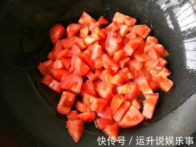 开胃|天冷了要多吃金针菇，教你饭店秘制做法。酸辣开胃，家人抢着吃