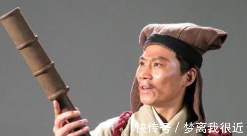 李俊#宋江只有两个护卫,而这名梁山地煞头领却有李俊戴宗等六人保护!