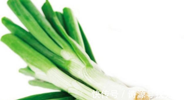 葱油|懒人版葱油拌面，步骤简单，美味可口，喜欢吃面食的不要错过！